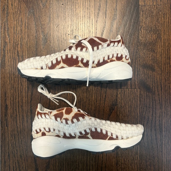 Nike Women’s Air Footscape Woven Sneaker - Picture 1 of 5